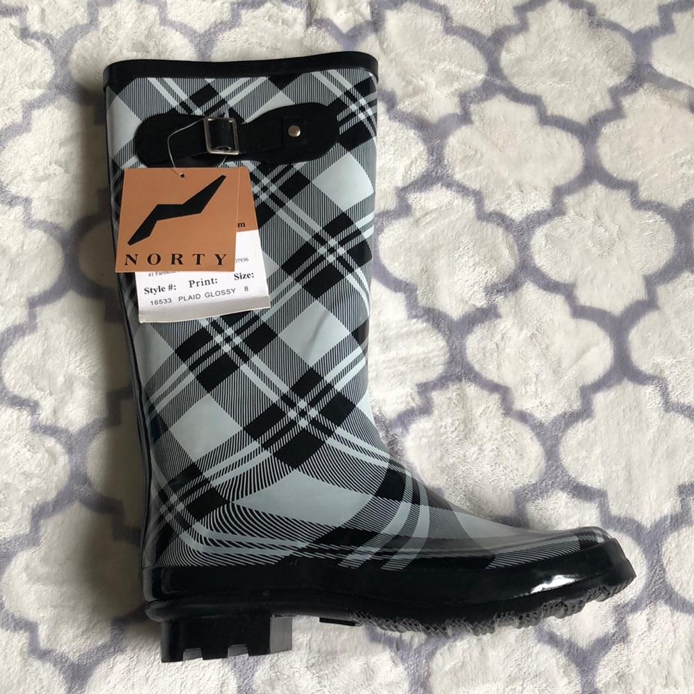 NEW Plaid rain boots